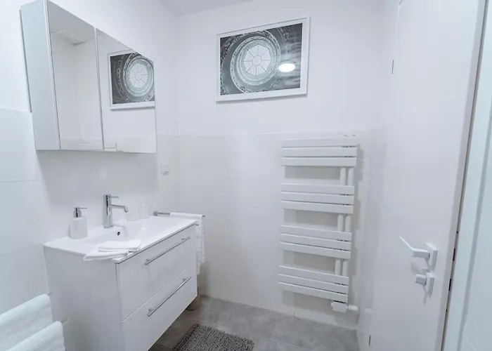 Zentral Gelegenes Appartement Haan